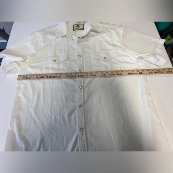 CORVALS CLUB WHITE SHORT SLEEVED SHIRT
SOFT, LIGHTWEIGHT FABRIC. - Picture 9 of 10
